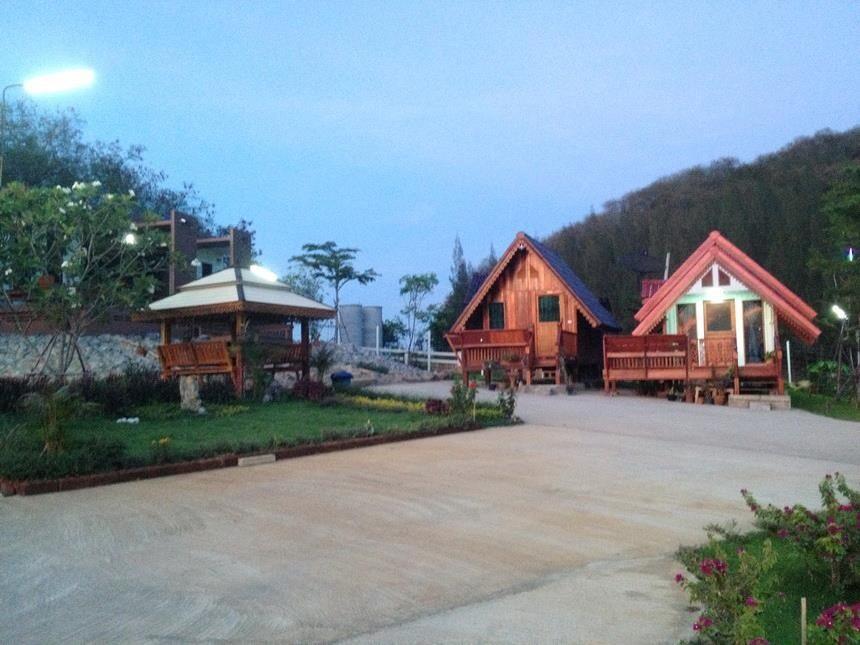 บ้านเรือนไท มวกเหล็ก Ban Ruenthai Muaklek Luaran gambar
